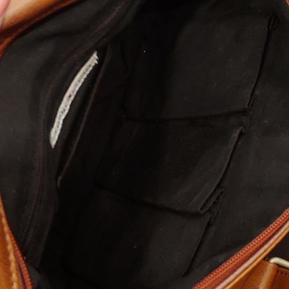 Tommy Hilfiger Purse - Picture 7 of 8